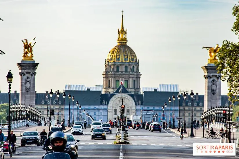 Paris Moments, Your Moments 0*,